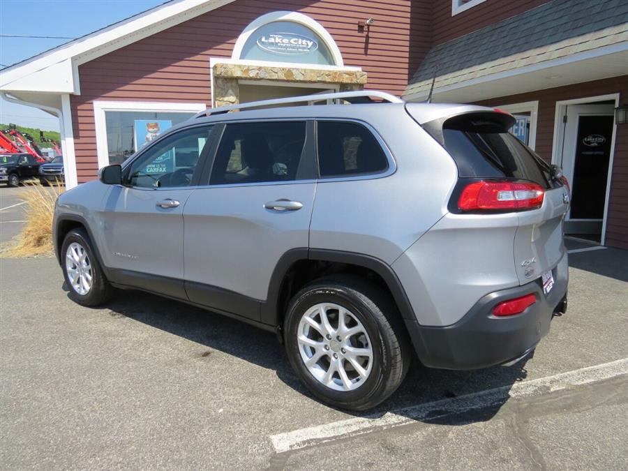 Used Jeep Cherokee Latitude 4x4 4dr SUV 2016 | Lake City Exports Inc. Auburn, Maine Used Jeep Cherokee Latitude 4x4 4dr SUV 2016 | Lake City Exports Inc. Auburn, Maine