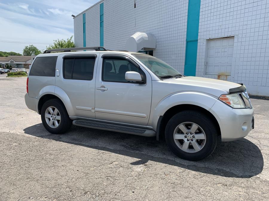 Used Nissan Pathfinder 4WD 4dr V6 S 2008 | Dealertown Auto Wholesalers. Milford, Connecticut Used Nissan Pathfinder 4WD 4dr V6 S 2008 | Dealertown Auto Wholesalers. Milford, Connecticut