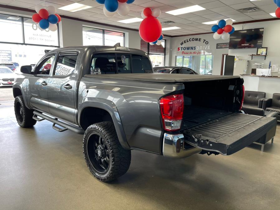 2017 Toyota Tacoma SR5 Double Cab 5'' Bed V6 4x2 AT (Natl), available for sale in Inwood, New York | 5 Towns Drive. Inwood, New York 2017 Toyota Tacoma SR5 Double Cab 5'' Bed V6 4x2 AT (Natl), available for sale in Inwood, New York | 5 Towns Drive. Inwood, New York