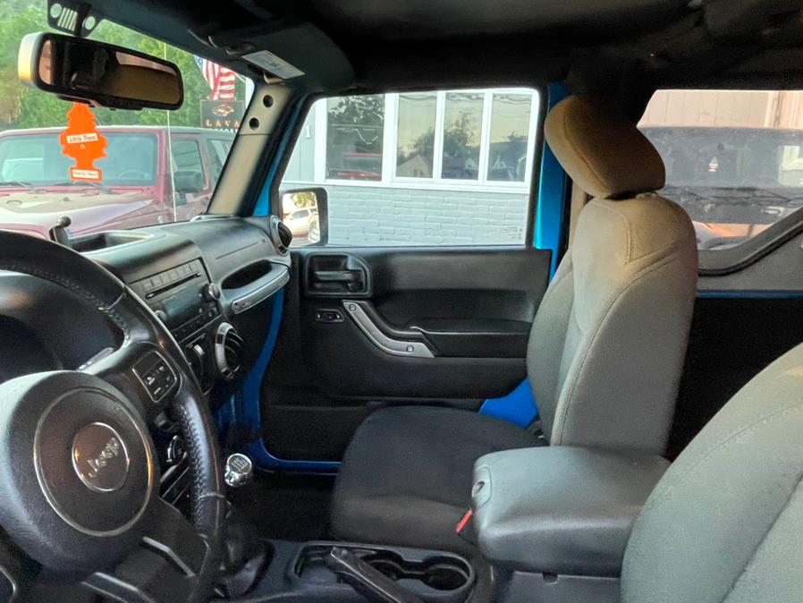 Used Jeep Wrangler 4WD 2dr Sport 2015 | Lava Motors 2 Inc. Canton, Connecticut Used Jeep Wrangler 4WD 2dr Sport 2015 | Lava Motors 2 Inc. Canton, Connecticut