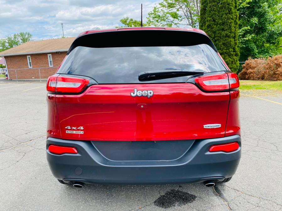 Used Jeep Cherokee 4WD 4dr Latitude 2014 | Supreme Automotive. New Britain, Connecticut Used Jeep Cherokee 4WD 4dr Latitude 2014 | Supreme Automotive. New Britain, Connecticut