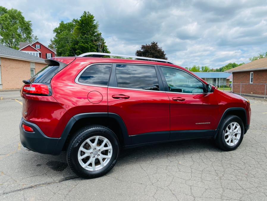 Used Jeep Cherokee 4WD 4dr Latitude 2014 | Supreme Automotive. New Britain, Connecticut Used Jeep Cherokee 4WD 4dr Latitude 2014 | Supreme Automotive. New Britain, Connecticut