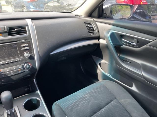 Used Nissan Altima 2.5 S 2015 | Blasius Federal Road. Brookfield, Connecticut Used Nissan Altima 2.5 S 2015 | Blasius Federal Road. Brookfield, Connecticut