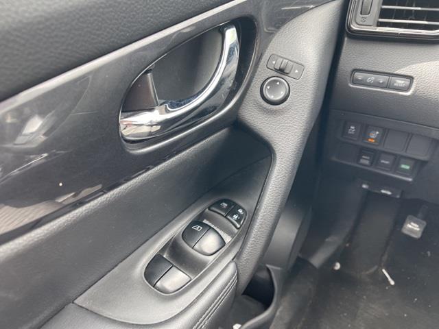 Used Nissan Rogue SV 2017 | Blasius Federal Road. Brookfield, Connecticut Used Nissan Rogue SV 2017 | Blasius Federal Road. Brookfield, Connecticut