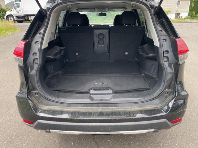 Used Nissan Rogue SV 2017 | Blasius Federal Road. Brookfield, Connecticut Used Nissan Rogue SV 2017 | Blasius Federal Road. Brookfield, Connecticut