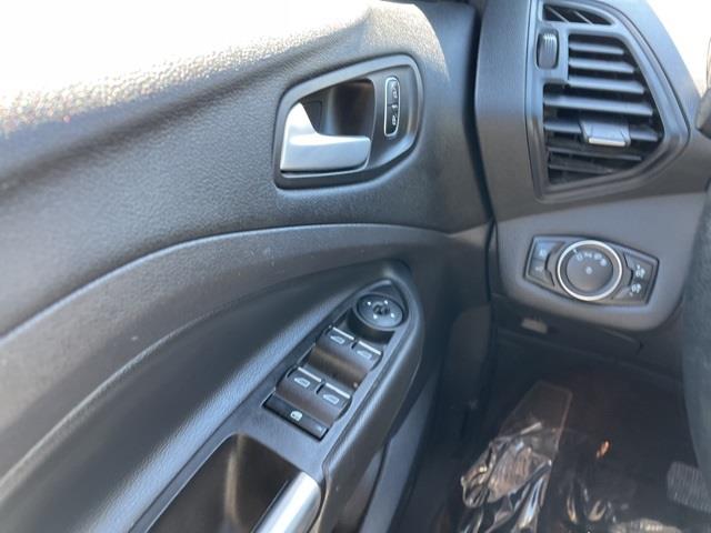 Used Ford Escape SE 2017 | Blasius Federal Road. Brookfield, Connecticut Used Ford Escape SE 2017 | Blasius Federal Road. Brookfield, Connecticut