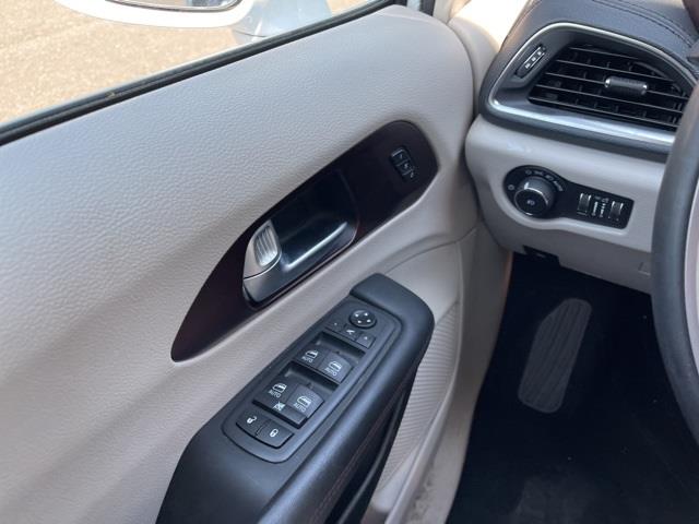 Used Chrysler Pacifica Limited 2020 | Blasius Federal Road. Brookfield, Connecticut Used Chrysler Pacifica Limited 2020 | Blasius Federal Road. Brookfield, Connecticut
