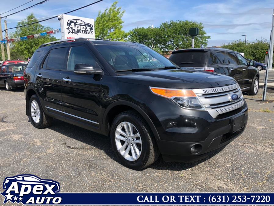 Used Ford Explorer 4WD 4dr XLT 2013 | Apex Auto. Selden, New York