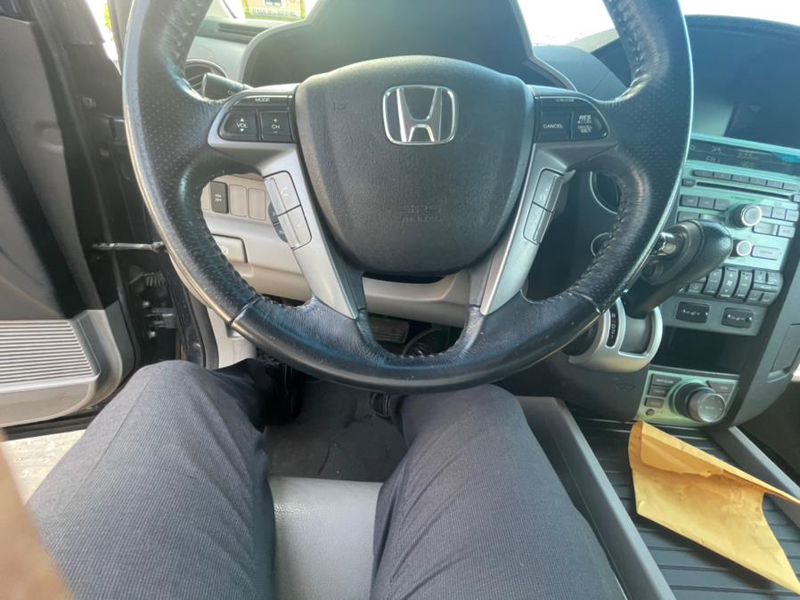 2011 Honda Pilot 4WD 4dr EX-L w/Navi, available for sale in Brooklyn, New York | Brooklyn Auto Mall LLC. Brooklyn, New York 2011 Honda Pilot 4WD 4dr EX-L w/Navi, available for sale in Brooklyn, New York | Brooklyn Auto Mall LLC. Brooklyn, New York