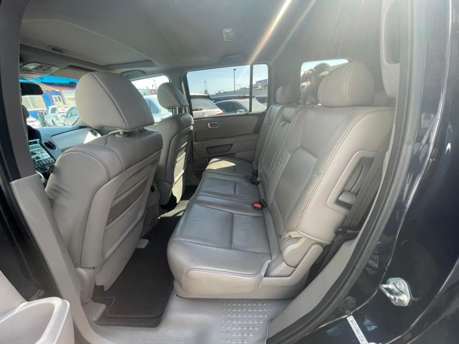 2011 Honda Pilot 4WD 4dr EX-L w/Navi, available for sale in Brooklyn, New York | Brooklyn Auto Mall LLC. Brooklyn, New York 2011 Honda Pilot 4WD 4dr EX-L w/Navi, available for sale in Brooklyn, New York | Brooklyn Auto Mall LLC. Brooklyn, New York