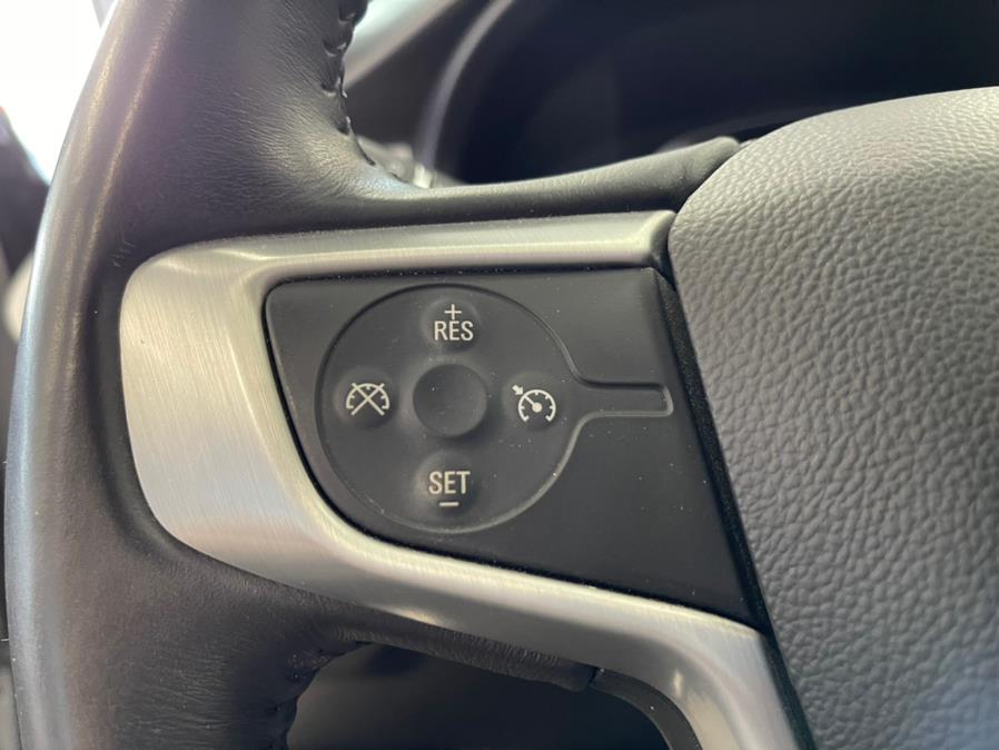 2017 GMC Acadia FWD 4dr SLT w/SLT-1, available for sale in Inwood, New York | 5 Towns Drive. Inwood, New York 2017 GMC Acadia FWD 4dr SLT w/SLT-1, available for sale in Inwood, New York | 5 Towns Drive. Inwood, New York