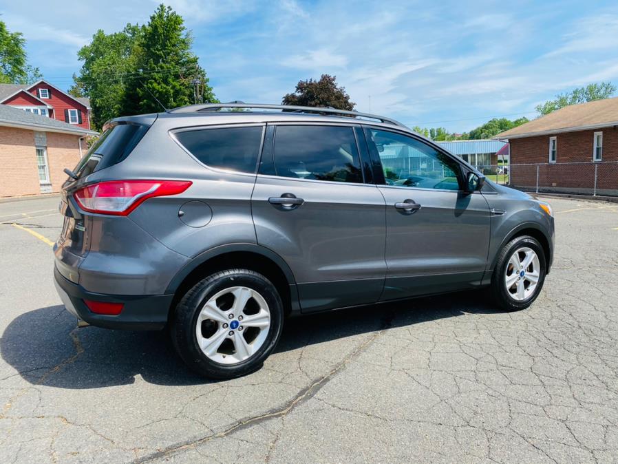 2013 Ford Escape FWD 4dr SE, available for sale in New Britain, Connecticut | Supreme Automotive. New Britain, Connecticut 2013 Ford Escape FWD 4dr SE, available for sale in New Britain, Connecticut | Supreme Automotive. New Britain, Connecticut