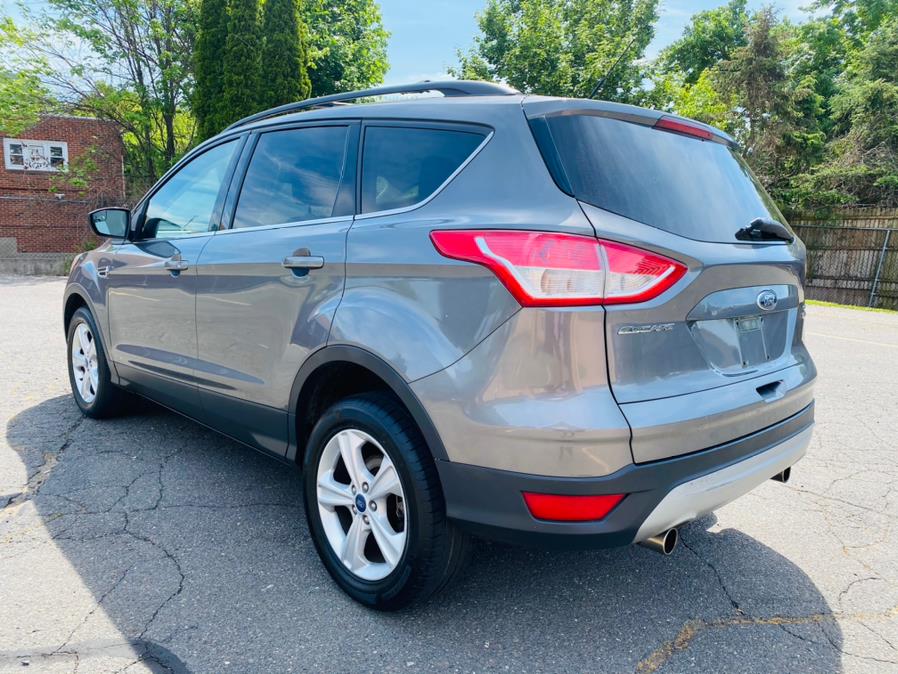 2013 Ford Escape FWD 4dr SE, available for sale in New Britain, Connecticut | Supreme Automotive. New Britain, Connecticut 2013 Ford Escape FWD 4dr SE, available for sale in New Britain, Connecticut | Supreme Automotive. New Britain, Connecticut