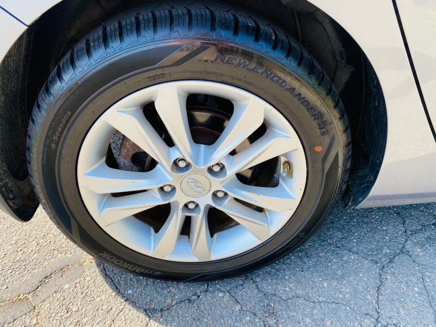 2013 Hyundai Elantra GT 5dr HB Auto, available for sale in New Britain, Connecticut | Supreme Automotive. New Britain, Connecticut 2013 Hyundai Elantra GT 5dr HB Auto, available for sale in New Britain, Connecticut | Supreme Automotive. New Britain, Connecticut