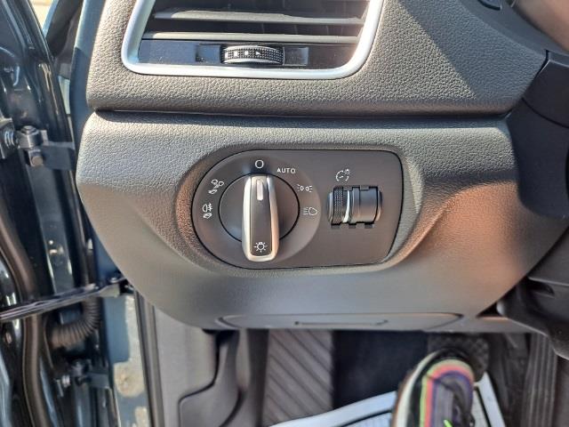 Used Audi Q3 2.0T Premium Plus 2018 | Blasius Federal Road. Brookfield, Connecticut Used Audi Q3 2.0T Premium Plus 2018 | Blasius Federal Road. Brookfield, Connecticut