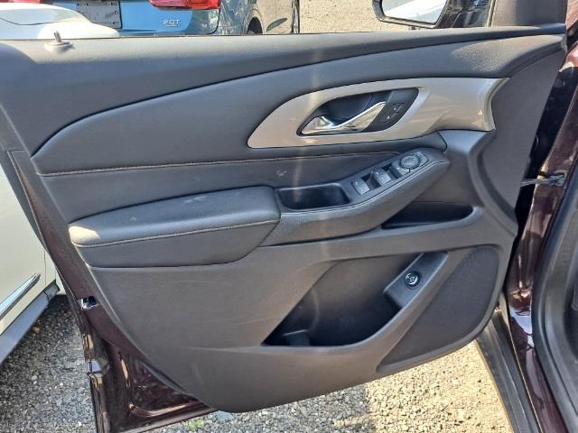 Used Chevrolet Traverse LT 2018 | Blasius Federal Road. Brookfield, Connecticut Used Chevrolet Traverse LT 2018 | Blasius Federal Road. Brookfield, Connecticut