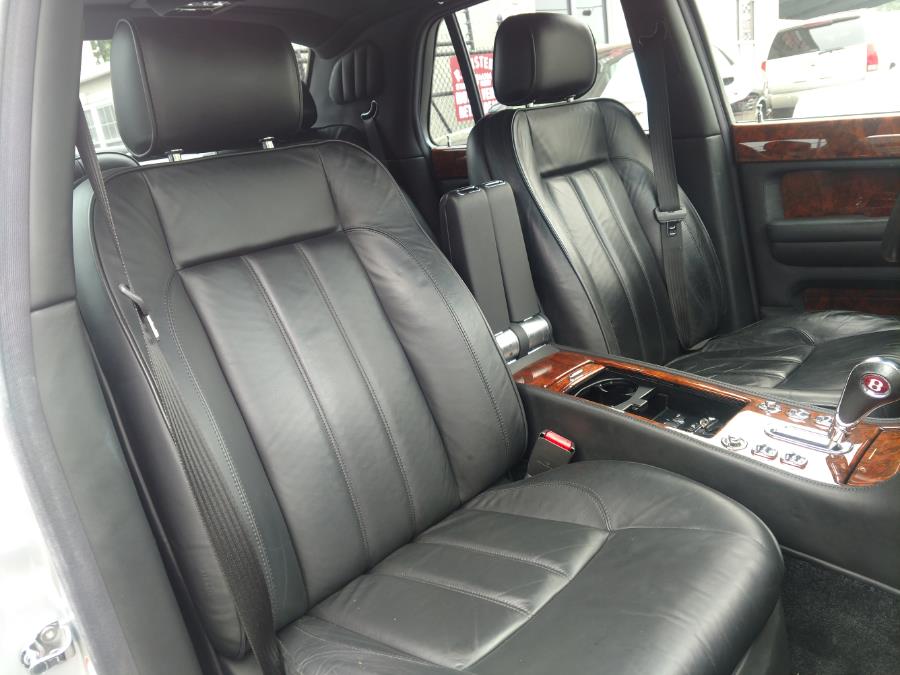 2006 Bentley Arnage 4dr Sdn R, available for sale in Wantagh, New York | Alpine Motors Inc. Wantagh, New York 2006 Bentley Arnage 4dr Sdn R, available for sale in Wantagh, New York | Alpine Motors Inc. Wantagh, New York