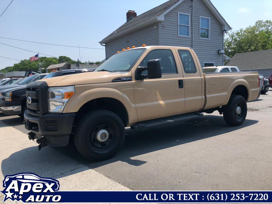 2011 Ford Super Duty F-350 SRW 4WD SuperCab 158" XL, available for sale in Selden, New York | Apex Auto. Selden, New York