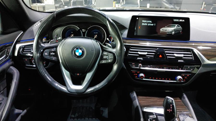 Used BMW 5 Series 530i xDrive Sedan 2018 | Dream Car Gallery. Woodbury, New York Used BMW 5 Series 530i xDrive Sedan 2018 | Dream Car Gallery. Woodbury, New York