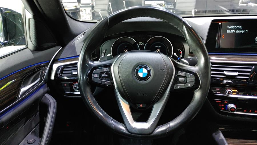 Used BMW 5 Series 530i xDrive Sedan 2018 | Dream Car Gallery. Woodbury, New York Used BMW 5 Series 530i xDrive Sedan 2018 | Dream Car Gallery. Woodbury, New York