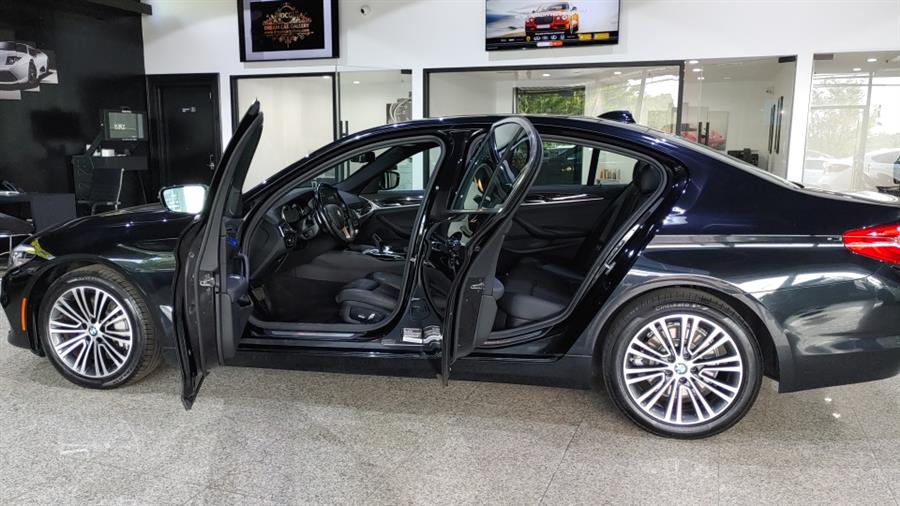 Used BMW 5 Series 530i xDrive Sedan 2018 | Dream Car Gallery. Woodbury, New York Used BMW 5 Series 530i xDrive Sedan 2018 | Dream Car Gallery. Woodbury, New York