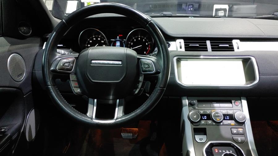 Used Land Rover Range Rover Evoque 5 Door SE 2017 | Dream Car Gallery. Woodbury, New York Used Land Rover Range Rover Evoque 5 Door SE 2017 | Dream Car Gallery. Woodbury, New York