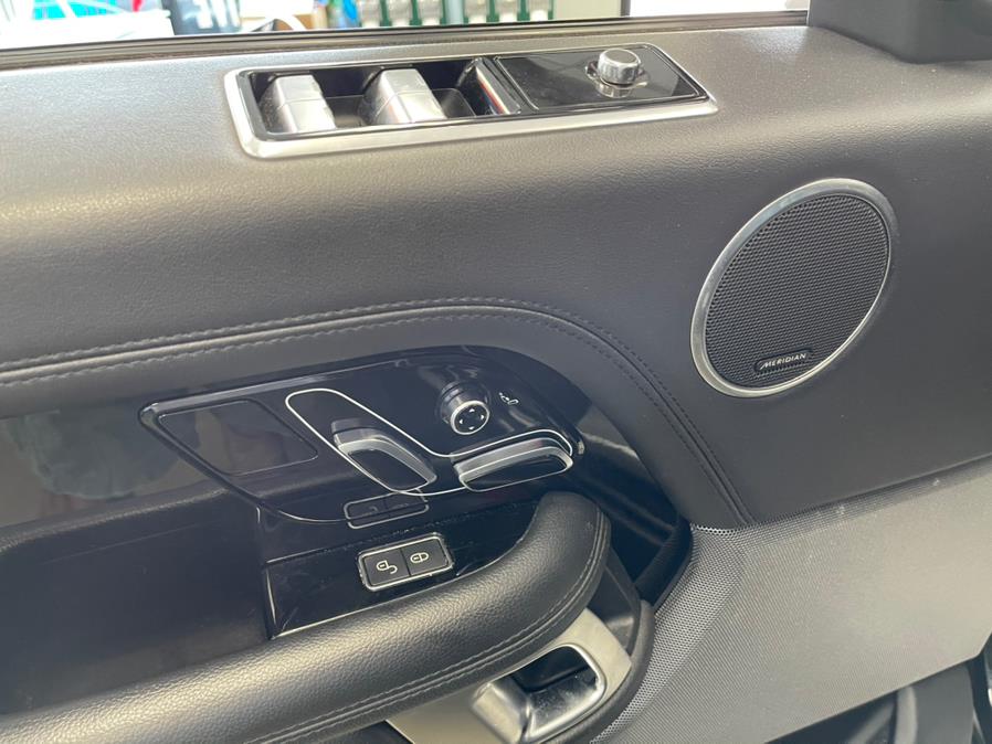 2019 Land Rover Range Rover V6 Supercharged SWB, available for sale in Inwood, New York | 5 Towns Drive. Inwood, New York 2019 Land Rover Range Rover V6 Supercharged SWB, available for sale in Inwood, New York | 5 Towns Drive. Inwood, New York