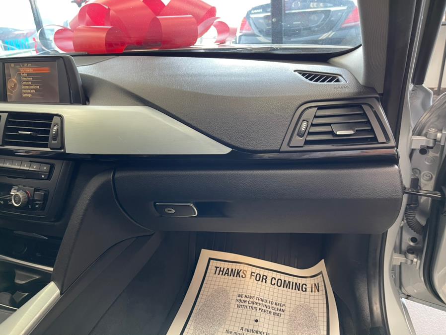 Used BMW 3 Series 4dr Sdn 320i RWD 2015 | 5 Towns Drive. Inwood, New York Used BMW 3 Series 4dr Sdn 320i RWD 2015 | 5 Towns Drive. Inwood, New York