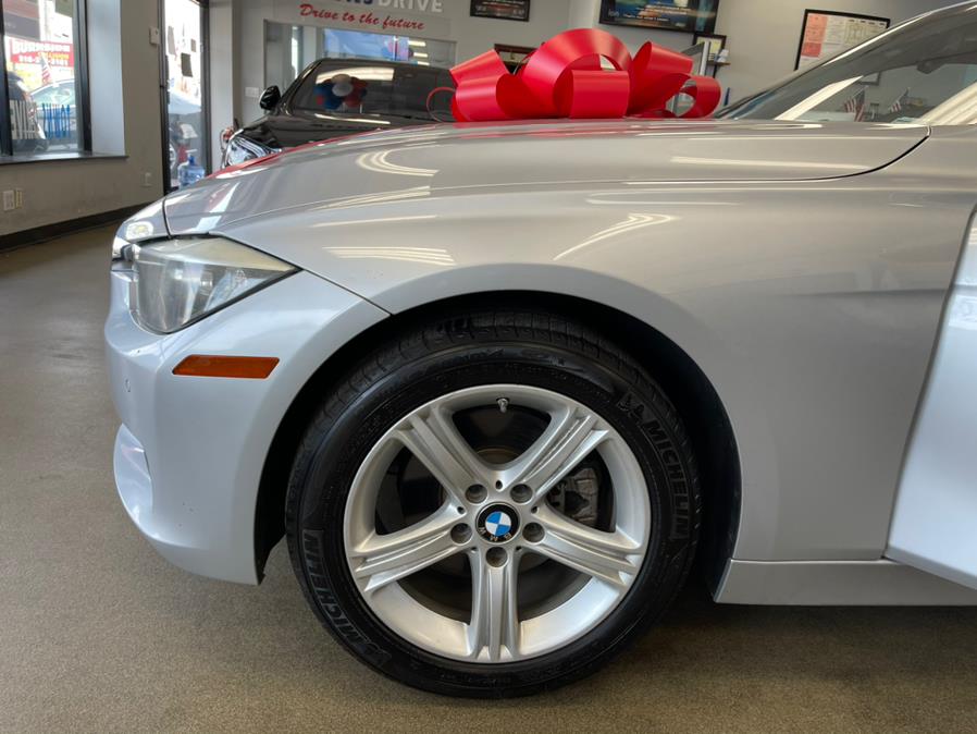 Used BMW 3 Series 4dr Sdn 320i RWD 2015 | 5 Towns Drive. Inwood, New York Used BMW 3 Series 4dr Sdn 320i RWD 2015 | 5 Towns Drive. Inwood, New York