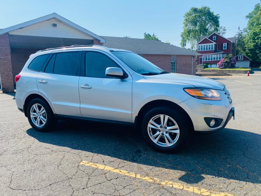 2011 Hyundai Santa Fe AWD 4dr V6 Auto SE, available for sale in New Britain, Connecticut | Supreme Automotive. New Britain, Connecticut 2011 Hyundai Santa Fe AWD 4dr V6 Auto SE, available for sale in New Britain, Connecticut | Supreme Automotive. New Britain, Connecticut
