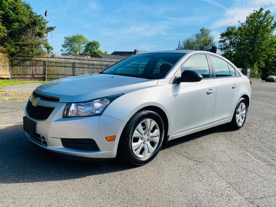 Used Chevrolet Cruze 4dr Sdn Auto LS 2013 | Supreme Automotive. New Britain, Connecticut Used Chevrolet Cruze 4dr Sdn Auto LS 2013 | Supreme Automotive. New Britain, Connecticut