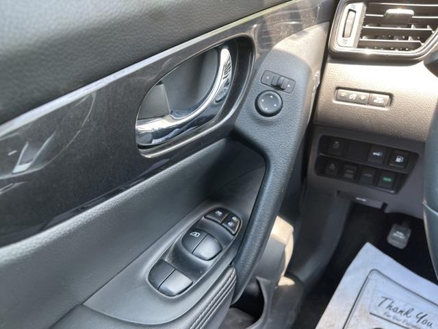 Used Nissan Rogue SV 2018 | Blasius Federal Road. Brookfield, Connecticut Used Nissan Rogue SV 2018 | Blasius Federal Road. Brookfield, Connecticut