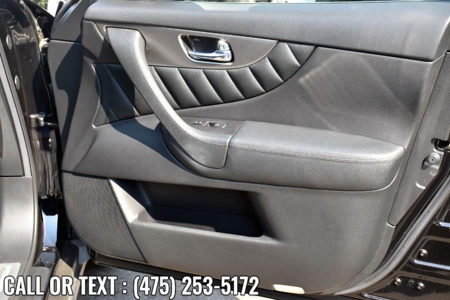 Used INFINITI QX70 AWD 2017 | Highline Car Connection. Waterbury, Connecticut Used INFINITI QX70 AWD 2017 | Highline Car Connection. Waterbury, Connecticut