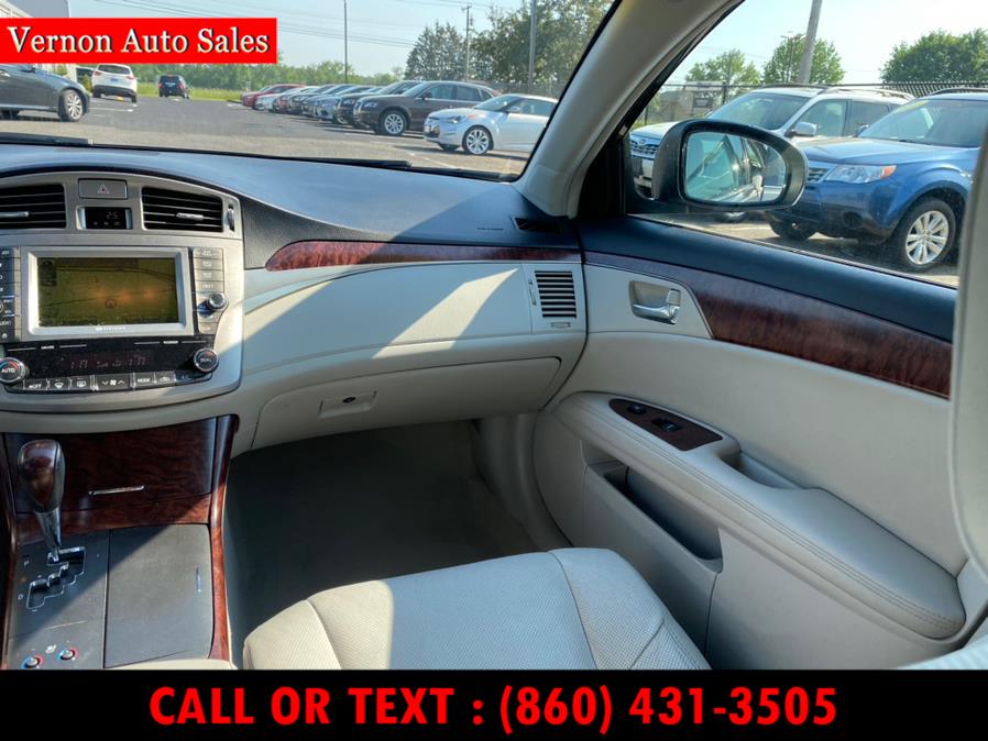 Used Toyota Avalon 4dr Sdn Limited 2011 | Vernon Auto Sale & Service. Manchester, Connecticut Used Toyota Avalon 4dr Sdn Limited 2011 | Vernon Auto Sale & Service. Manchester, Connecticut