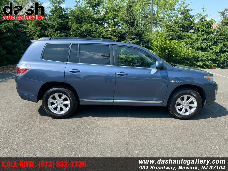 Used Toyota Highlander Hybrid 4WD 4dr (Natl) 2013 | Dash Auto Gallery Inc.. Newark, New Jersey Used Toyota Highlander Hybrid 4WD 4dr (Natl) 2013 | Dash Auto Gallery Inc.. Newark, New Jersey