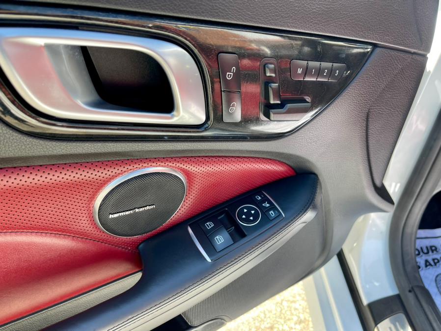 2016 Mercedes-Benz SLK 2dr Roadster SLK300, available for sale in South Windsor, Connecticut | Mike And Tony Auto Sales, Inc. South Windsor, Connecticut 2016 Mercedes-Benz SLK 2dr Roadster SLK300, available for sale in South Windsor, Connecticut | Mike And Tony Auto Sales, Inc. South Windsor, Connecticut