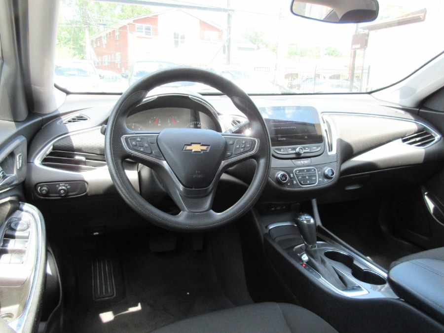 2020 Chevrolet Malibu 4dr Sdn LT, available for sale in Linden, New Jersey | Route 27 Auto Mall. Linden, New Jersey 2020 Chevrolet Malibu 4dr Sdn LT, available for sale in Linden, New Jersey | Route 27 Auto Mall. Linden, New Jersey