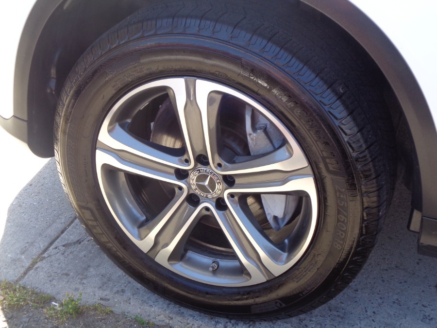 Used Mercedes-Benz GLC300 4MATIC 2019 | Top Speed Motors LLC. Jamaica, New York Used Mercedes-Benz GLC300 4MATIC 2019 | Top Speed Motors LLC. Jamaica, New York