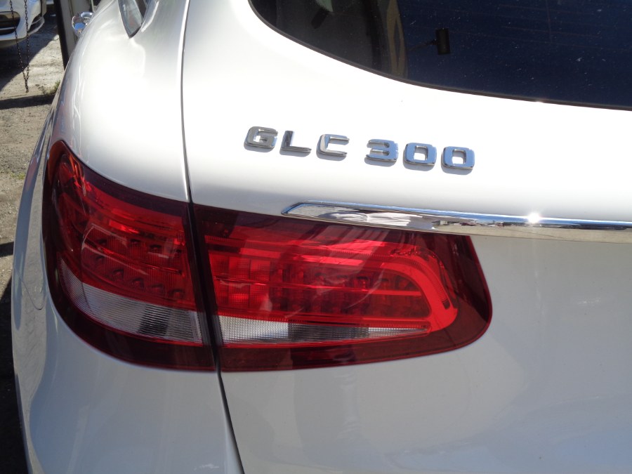 Used Mercedes-Benz GLC300 4MATIC 2019 | Top Speed Motors LLC. Jamaica, New York Used Mercedes-Benz GLC300 4MATIC 2019 | Top Speed Motors LLC. Jamaica, New York