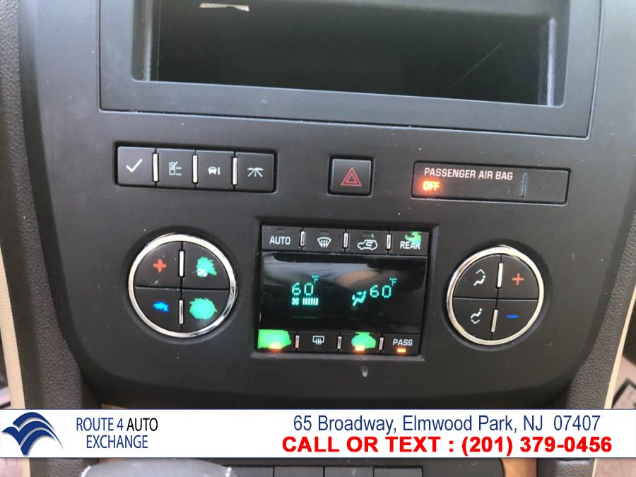 Used Buick Enclave FWD 4dr CX 2008 | Route 4 Auto Exchange. Elmwood Park, New Jersey Used Buick Enclave FWD 4dr CX 2008 | Route 4 Auto Exchange. Elmwood Park, New Jersey