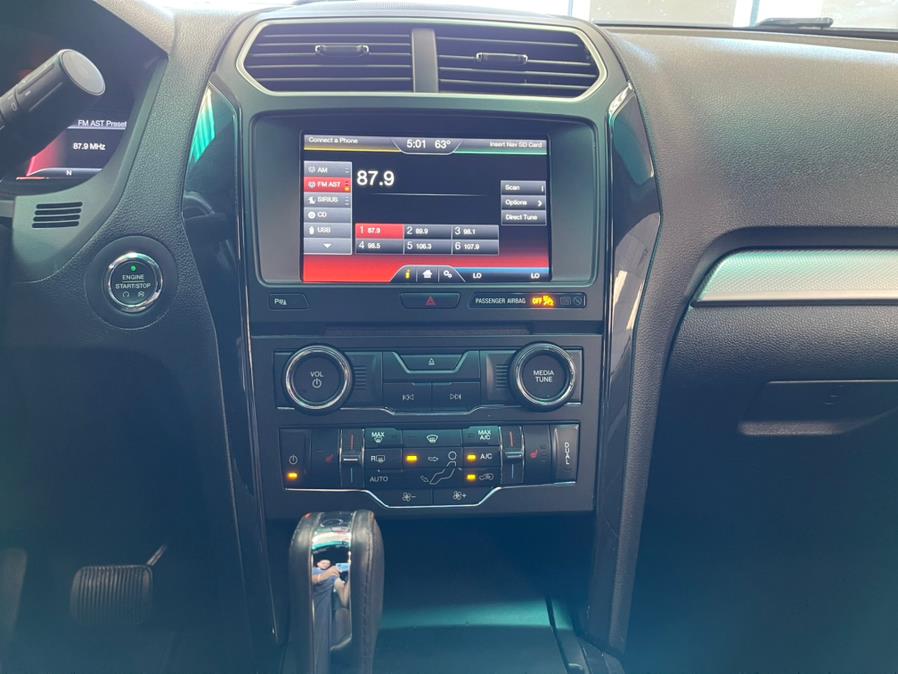 2016 Ford Explorer FWD 4dr XLT, available for sale in Inwood, New York | 5 Towns Drive. Inwood, New York 2016 Ford Explorer FWD 4dr XLT, available for sale in Inwood, New York | 5 Towns Drive. Inwood, New York