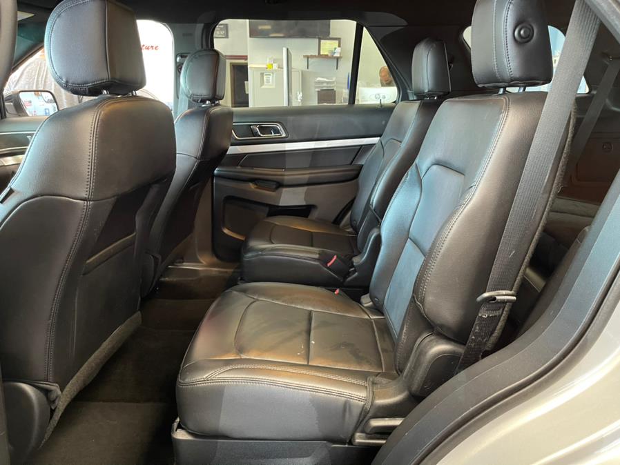 2016 Ford Explorer FWD 4dr XLT, available for sale in Inwood, New York | 5 Towns Drive. Inwood, New York 2016 Ford Explorer FWD 4dr XLT, available for sale in Inwood, New York | 5 Towns Drive. Inwood, New York