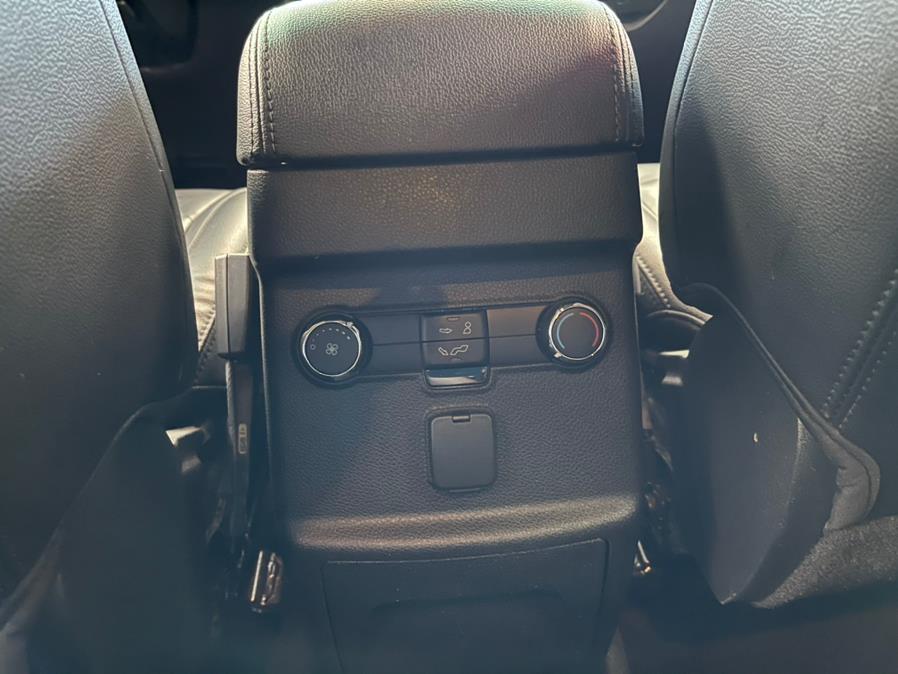 2016 Ford Explorer FWD 4dr XLT, available for sale in Inwood, New York | 5 Towns Drive. Inwood, New York 2016 Ford Explorer FWD 4dr XLT, available for sale in Inwood, New York | 5 Towns Drive. Inwood, New York