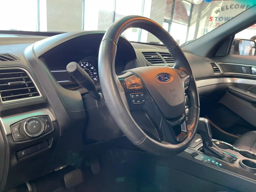 2016 Ford Explorer FWD 4dr XLT, available for sale in Inwood, New York | 5 Towns Drive. Inwood, New York 2016 Ford Explorer FWD 4dr XLT, available for sale in Inwood, New York | 5 Towns Drive. Inwood, New York