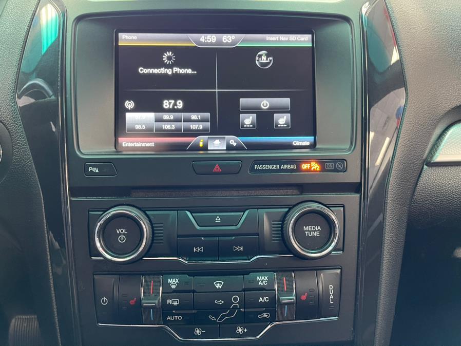 2016 Ford Explorer FWD 4dr XLT, available for sale in Inwood, New York | 5 Towns Drive. Inwood, New York 2016 Ford Explorer FWD 4dr XLT, available for sale in Inwood, New York | 5 Towns Drive. Inwood, New York