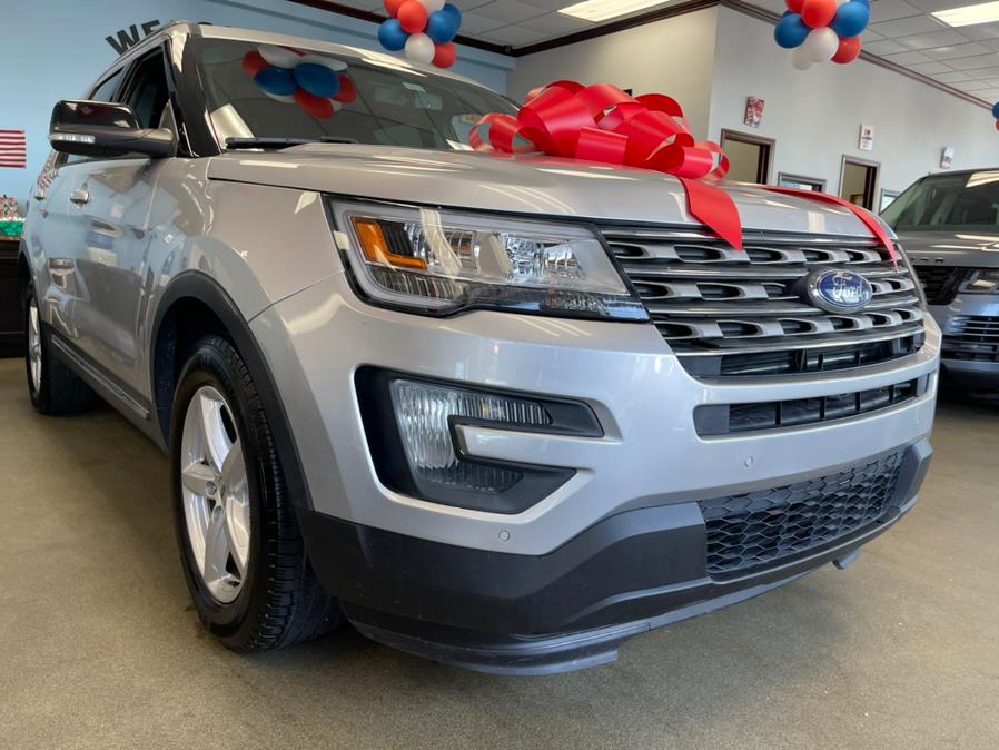 2016 Ford Explorer FWD 4dr XLT, available for sale in Inwood, New York | 5 Towns Drive. Inwood, New York 2016 Ford Explorer FWD 4dr XLT, available for sale in Inwood, New York | 5 Towns Drive. Inwood, New York