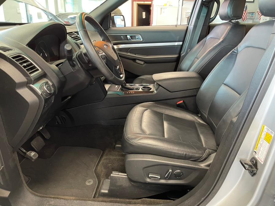 2016 Ford Explorer FWD 4dr XLT, available for sale in Inwood, New York | 5 Towns Drive. Inwood, New York 2016 Ford Explorer FWD 4dr XLT, available for sale in Inwood, New York | 5 Towns Drive. Inwood, New York