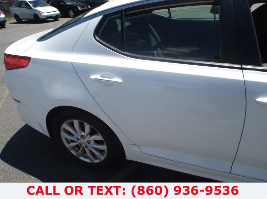 Used Kia Optima 4dr Sdn LX 2015 | Lee Motors Sales Inc. Hartford, Connecticut Used Kia Optima 4dr Sdn LX 2015 | Lee Motors Sales Inc. Hartford, Connecticut