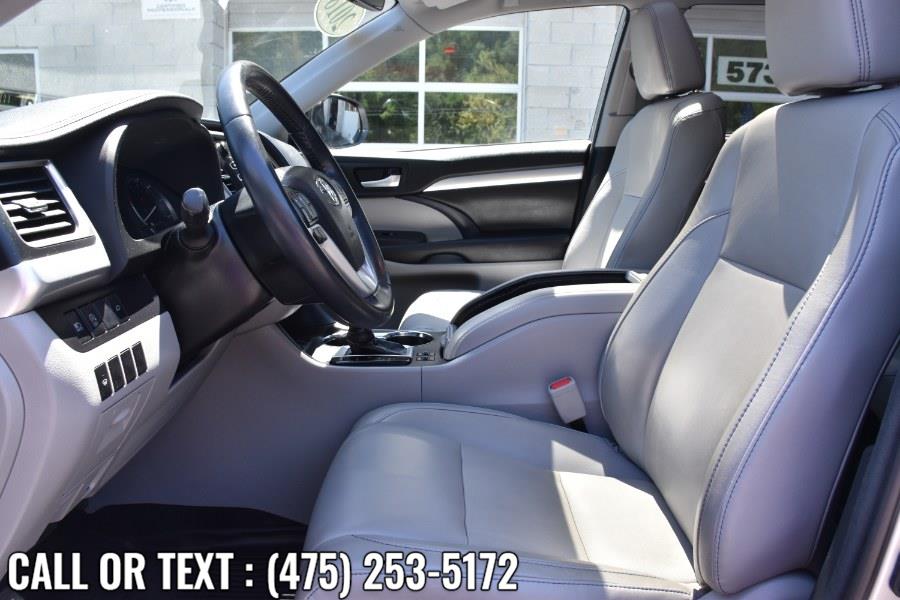 Used Toyota Highlander XLE V6 AWD 2018 | Highline Car Connection. Waterbury, Connecticut Used Toyota Highlander XLE V6 AWD 2018 | Highline Car Connection. Waterbury, Connecticut