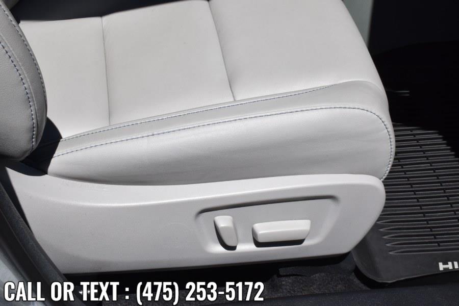 Used Toyota Highlander XLE V6 AWD 2018 | Highline Car Connection. Waterbury, Connecticut Used Toyota Highlander XLE V6 AWD 2018 | Highline Car Connection. Waterbury, Connecticut